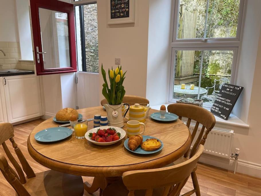 Fabulous 2 Bed Cottage - Outstanding Sea Views Mevagissey Bagian luar foto